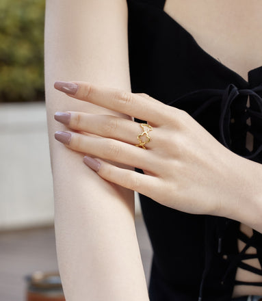 Silver ring with clover design, 18K gold-plated and adjustable