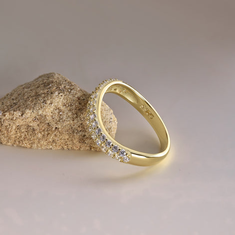 925 silver ring 18K gold plated with small zirconia stones in curved shape