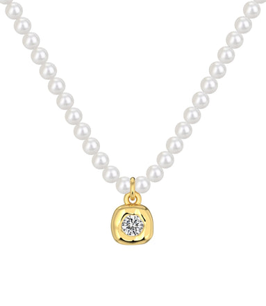 Pearl necklace with 18K gold-plated pendant