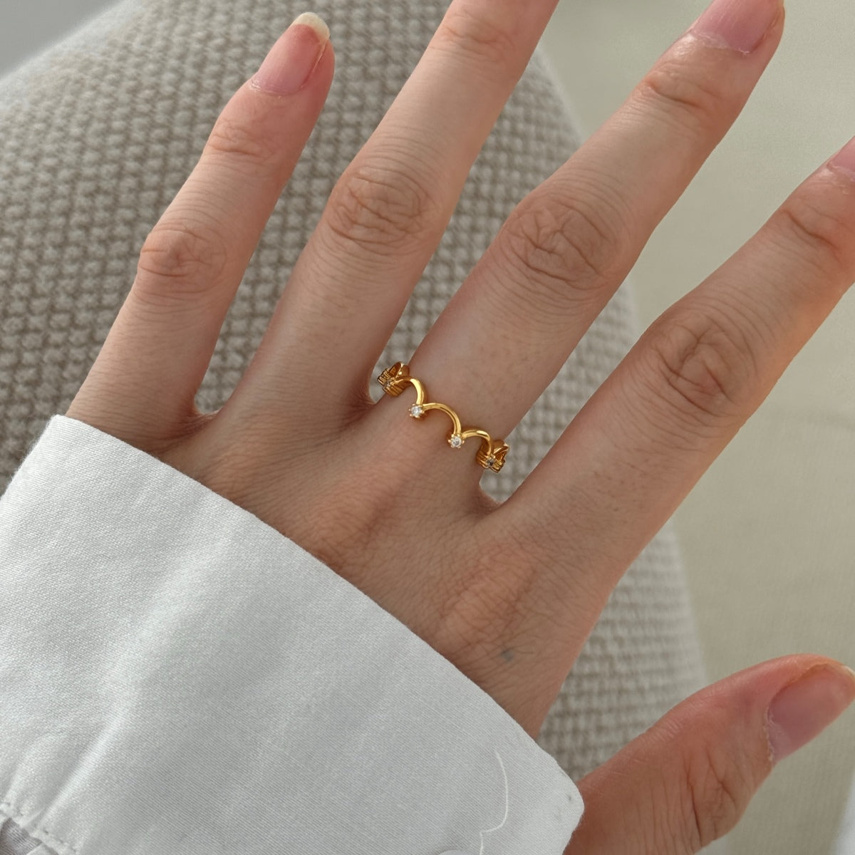 18K gold-plated 925 silver ring in crown design with zirconia