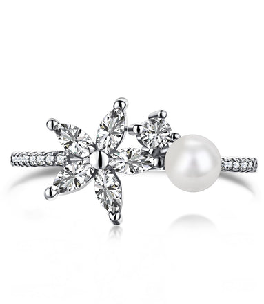 Flower ring made of 925 sterling silver with zirconia & pearl
