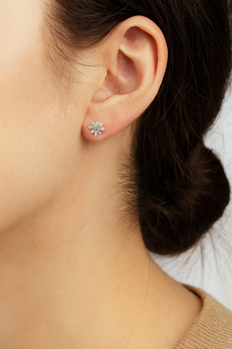 Elegant stud earrings made of 925 sterling silver with zirconia stones