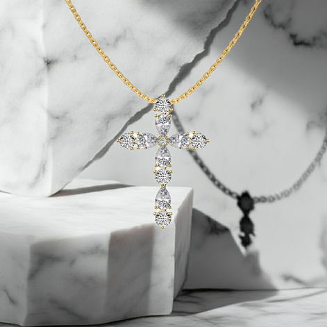 18K gold-plated chain made of 925 sterling silver with a cross pendant made of zirconia