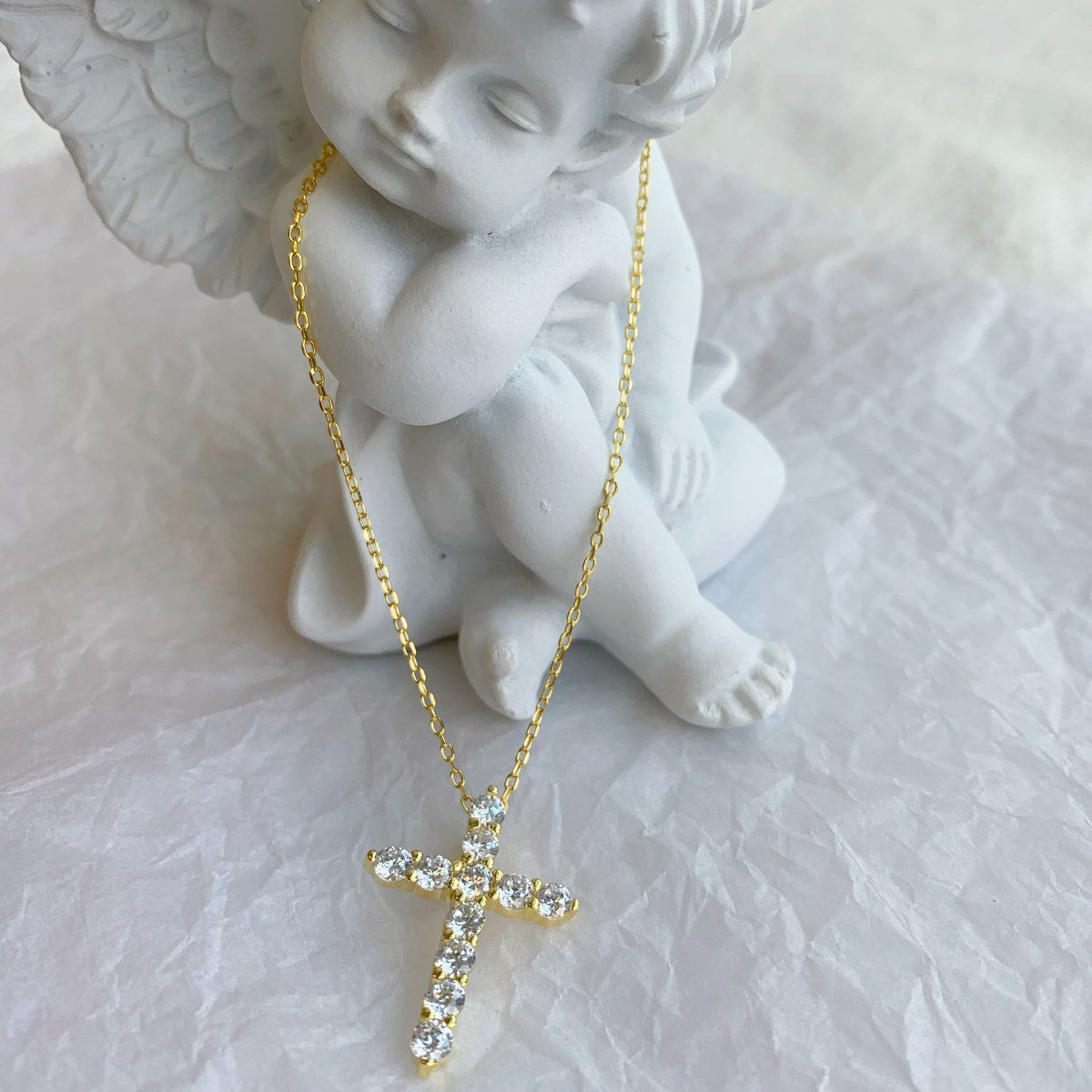 925 Sterling Silver Cross Necklace with Zirconia – Elegance with Meaning