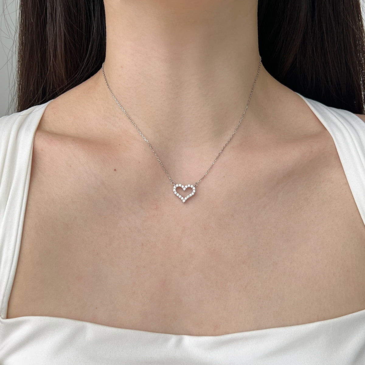 925 Sterling Silver Heart Necklace – Timeless romance with sparkling zirconia