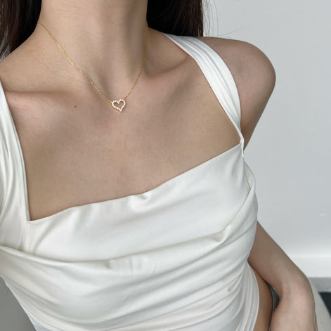 925 Sterling Silver Heart Necklace – Timeless romance with sparkling zirconia