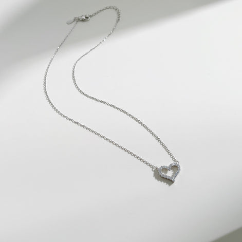 925 Sterling Silver Heart Necklace – Timeless romance with sparkling zirconia