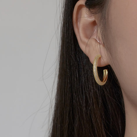 Hoop earrings made of 925 silver – 18K gold-plated, 9 mm/ 15 mm