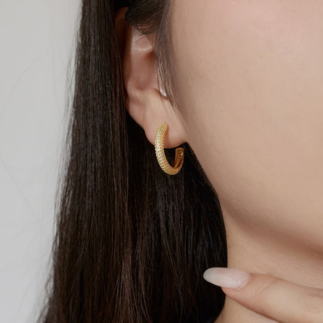 Hoop earrings made of 925 silver – 18K gold-plated, 9 mm/ 15 mm