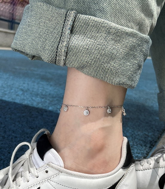 Anklet made of 925 silver with zirconia and infinity pendants