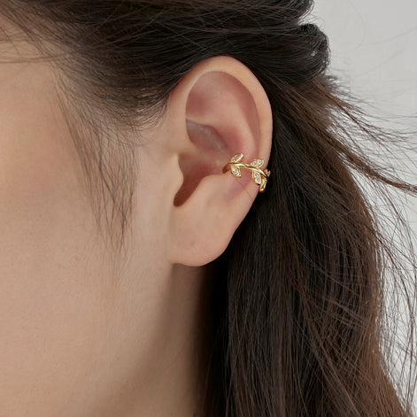Ear clip made of 925 silver with zirconia stones 18K gold-plated