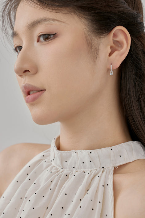 Hoop earrings made of 925 sterling silver with zirconia stones