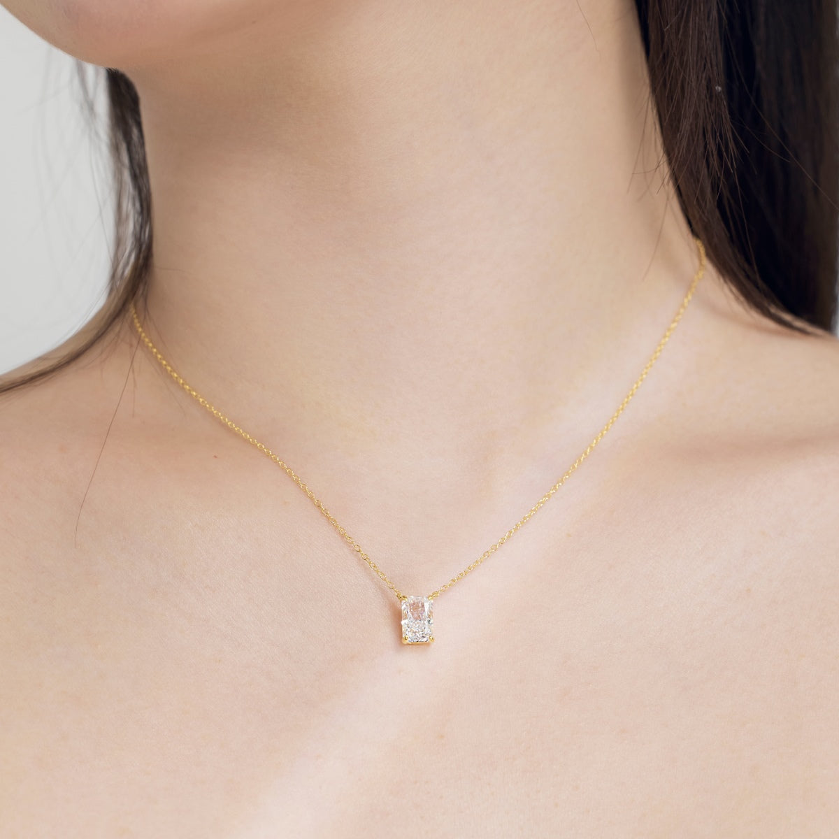 18K gold-plated chain made of 925 sterling silver with princess-cut zirconia