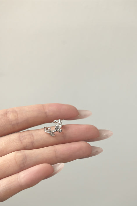 Ear clip made of 925 silver with zirconia stones 18K gold-plated