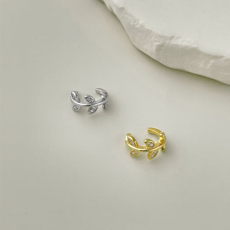 Ear clip made of 925 silver with zirconia stones 18K gold-plated