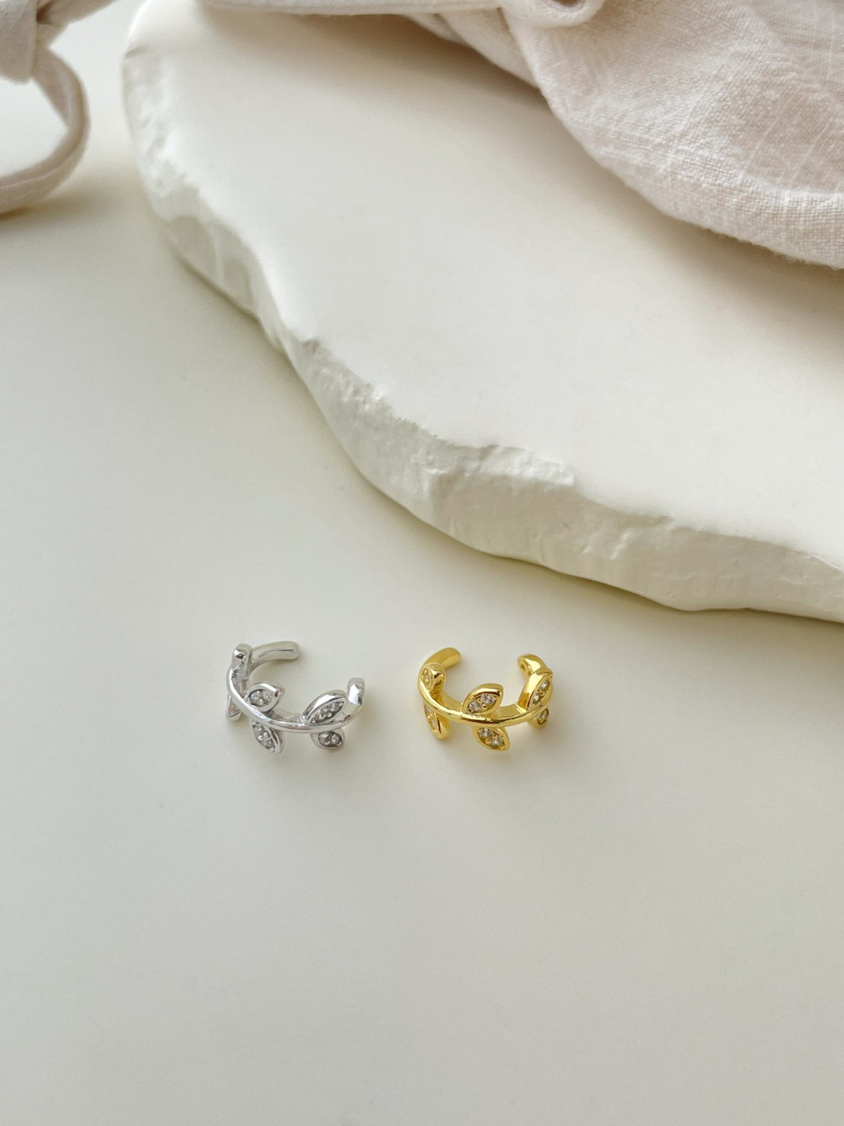 Ear clip made of 925 silver with zirconia stones 18K gold-plated