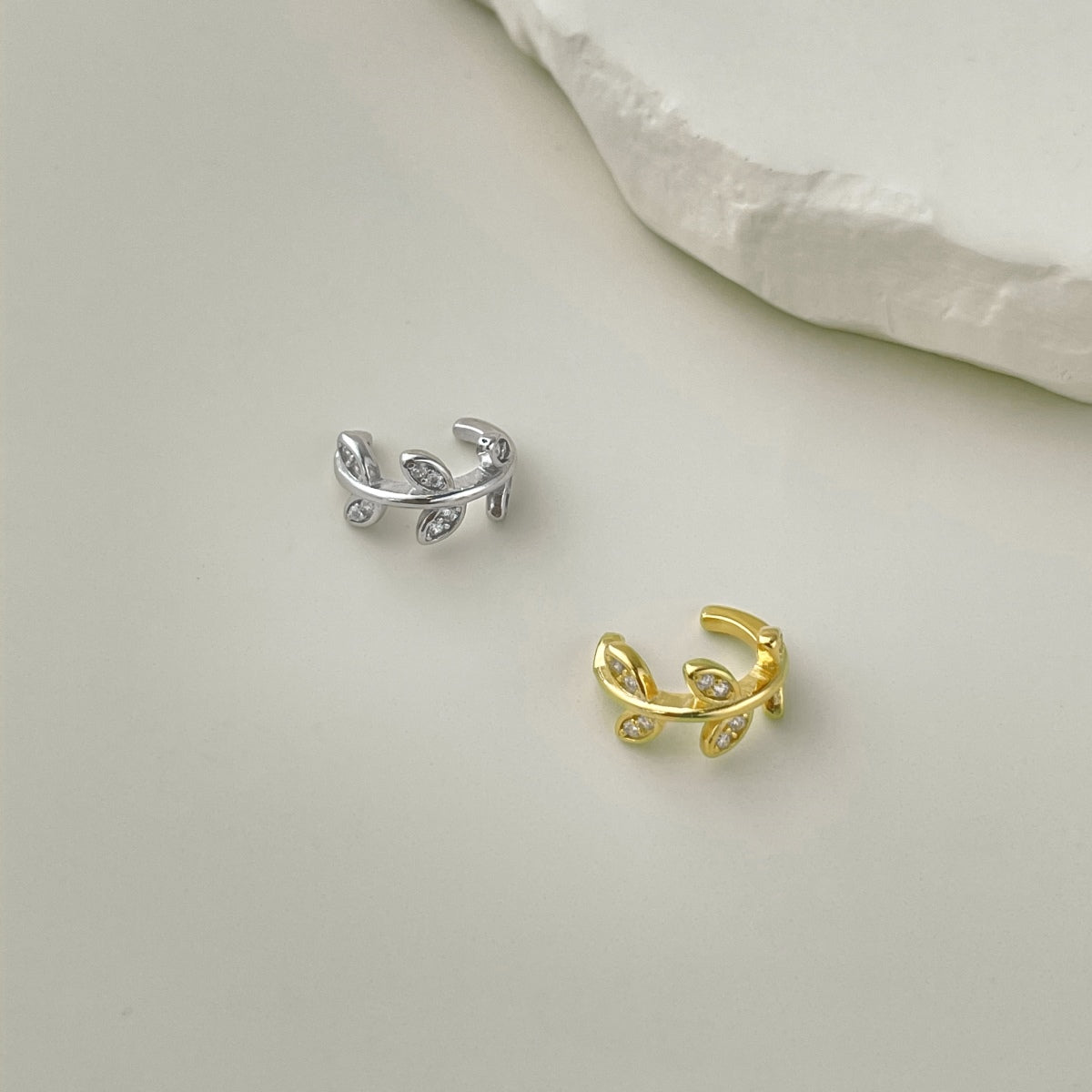 Ear clip made of 925 silver with zirconia stones 18K gold-plated