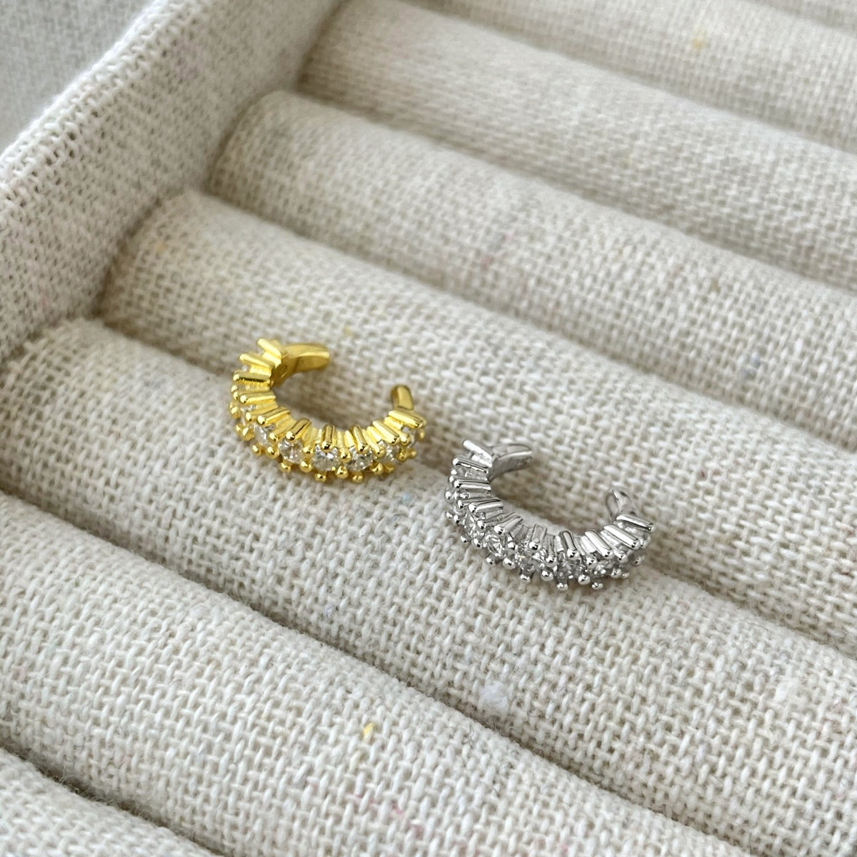 Ear clip made of 925 silver and 18k gold plating with zirconia stones