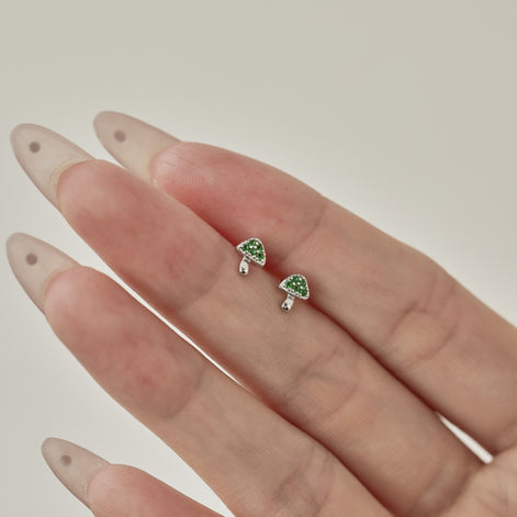 Mushroom/mushroom stud earrings 925 silver with green zirconia stones