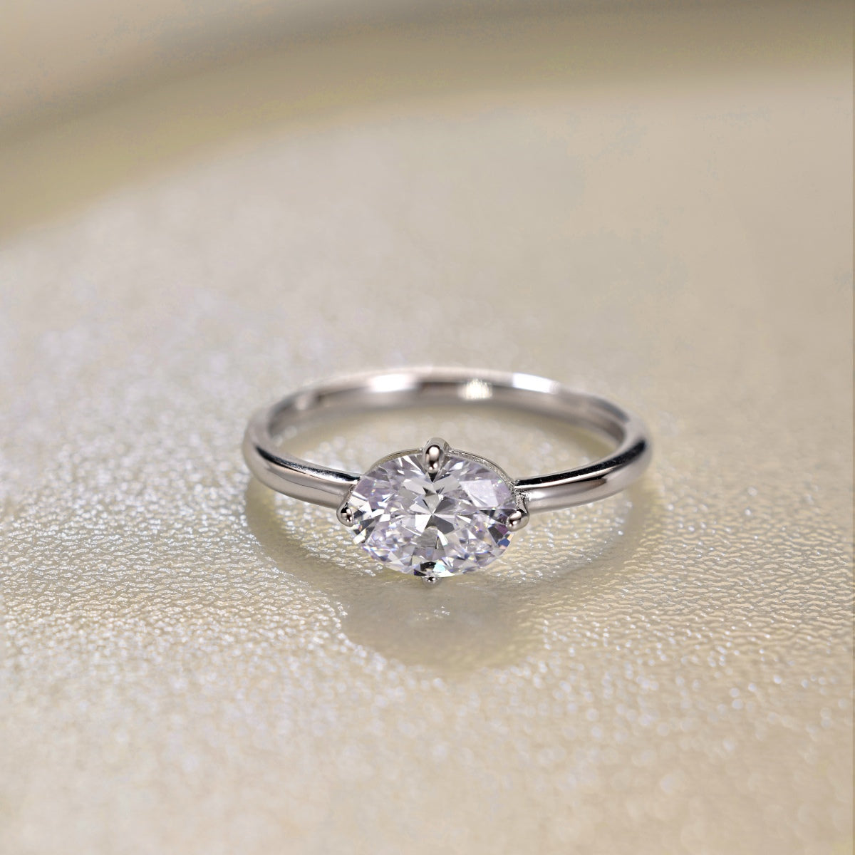 Classic 925 silver ring with oval zirconia stone