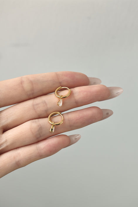 Hoop earrings made of 925 sterling silver gold-plated with zirconia