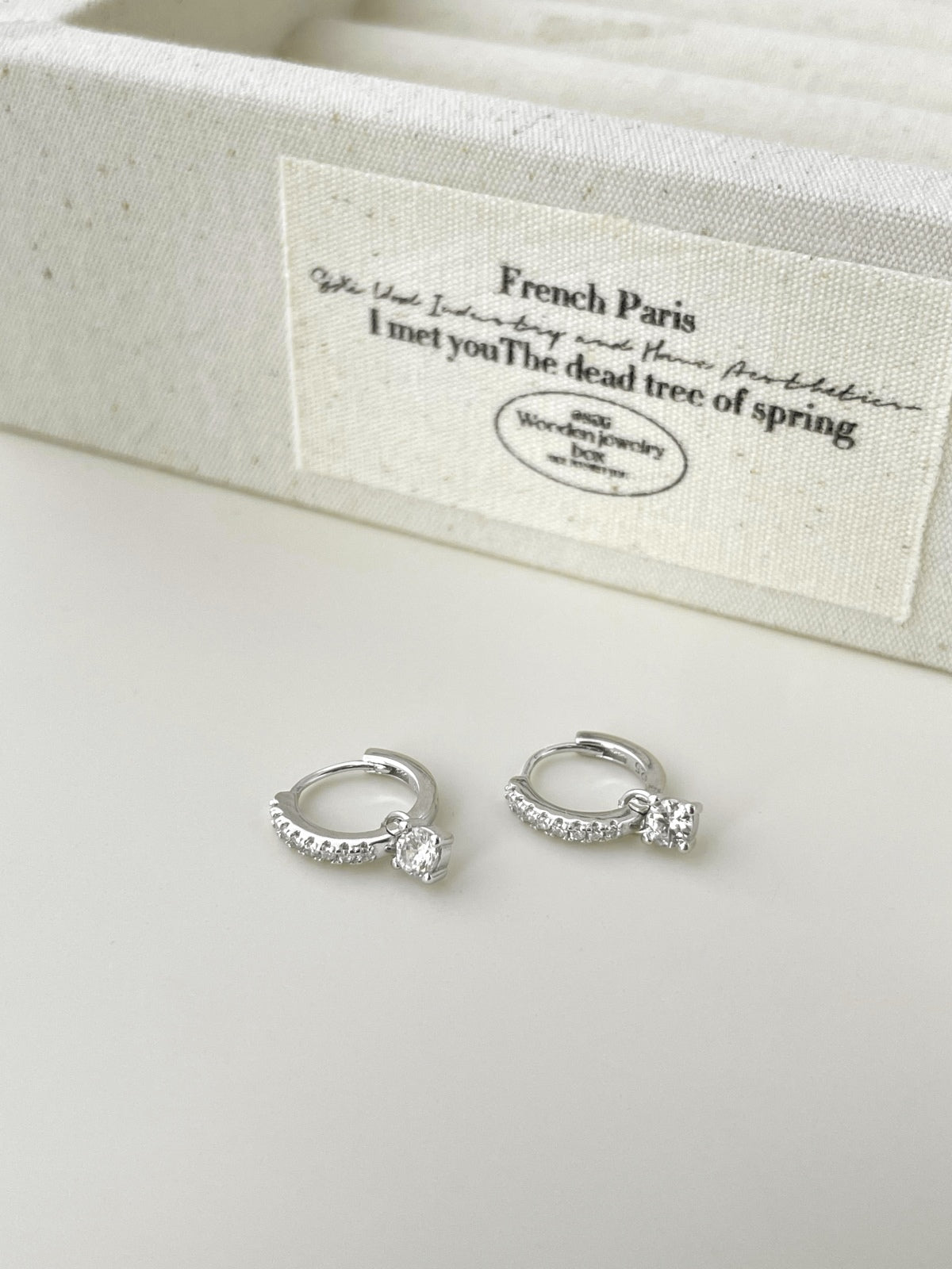 Hoop earrings made of 925 sterling silver with zirconia stones