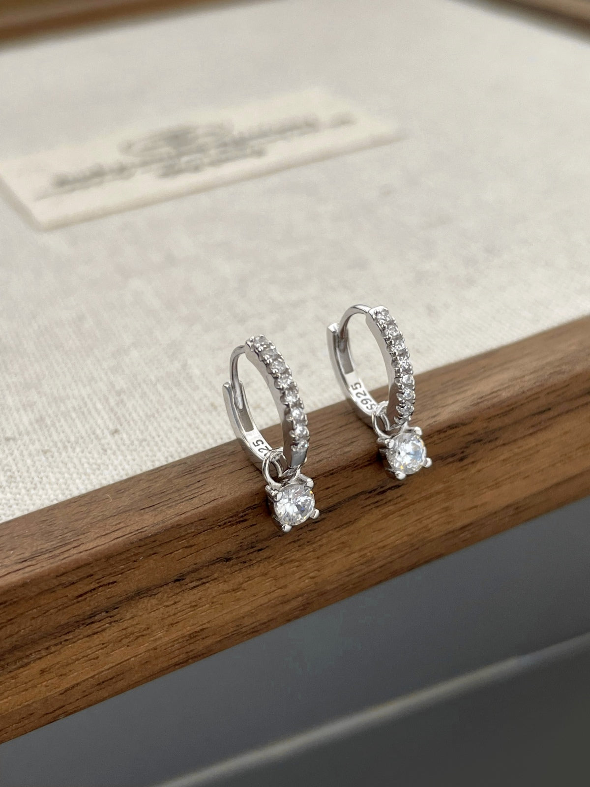 Hoop earrings made of 925 sterling silver with zirconia stones