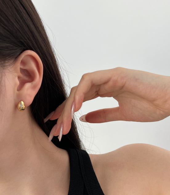 Elegant stud earrings made of 925 silver - 18K gold-plated with zirconia