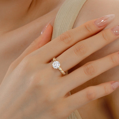 18K gold-plated ring made of 925 sterling silver with solitaire zirconia