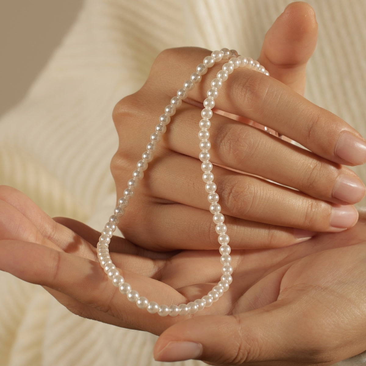 Genuine freshwater pearl necklace made of 925 sterling silver – 4 mm pearls