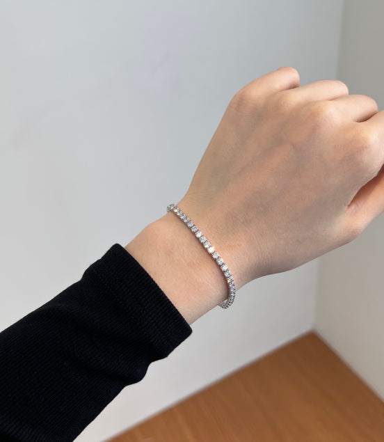 Tennis bracelet made of 925 sterling silver with 3mm zirconia