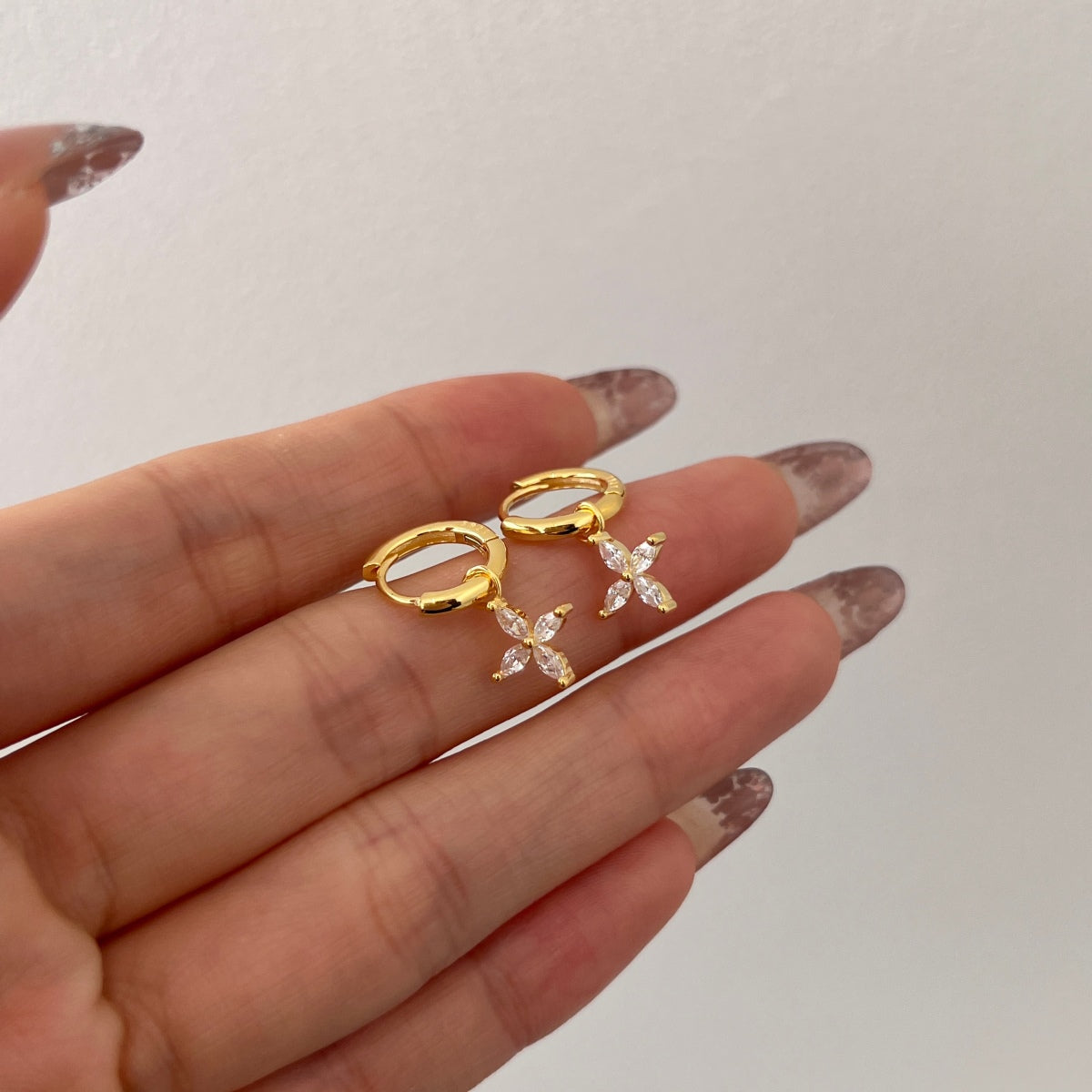 Hoop earrings with flower pendant 925 Sterling silver or 18K gold plated with zirconia