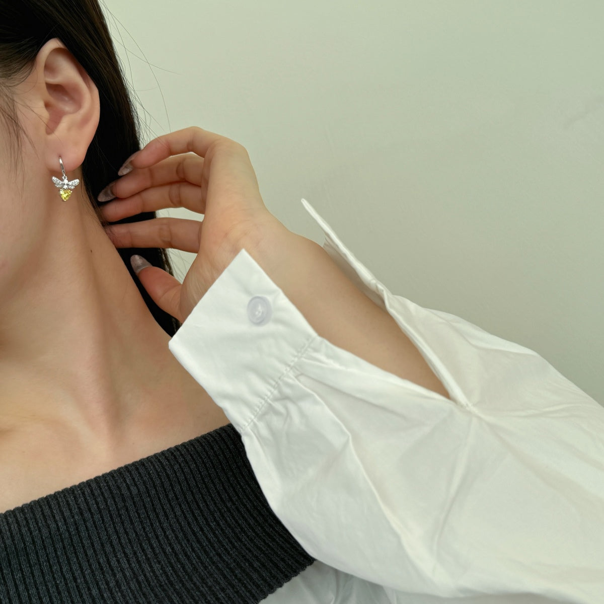 Earrings made of 925 sterling silver with zirconia stones