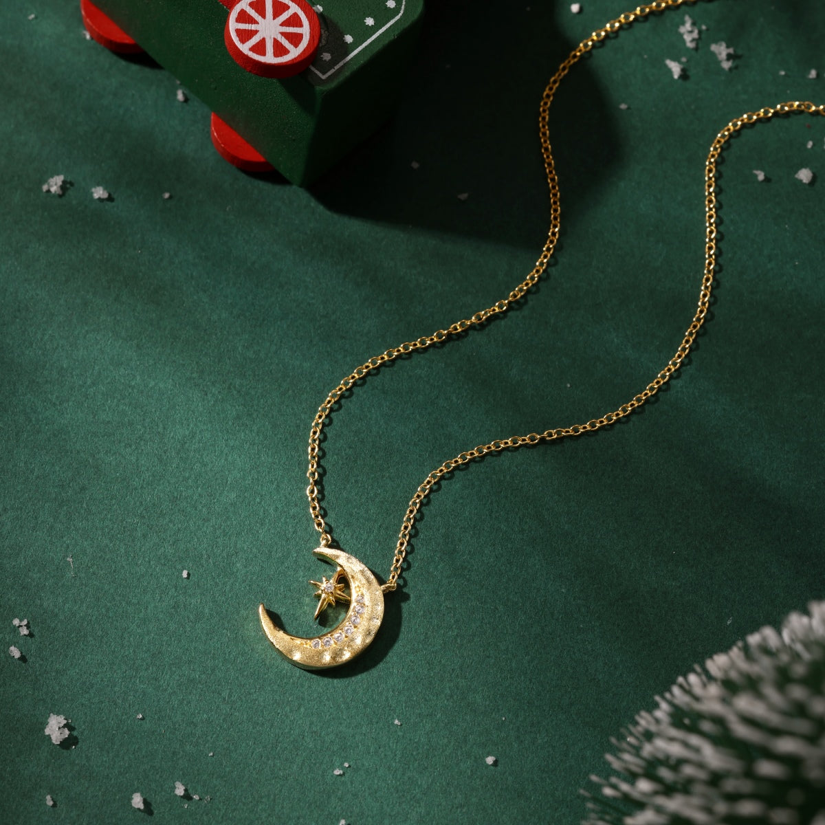 925 silver chain with crescent moon & star pendant - 18K gold-plated