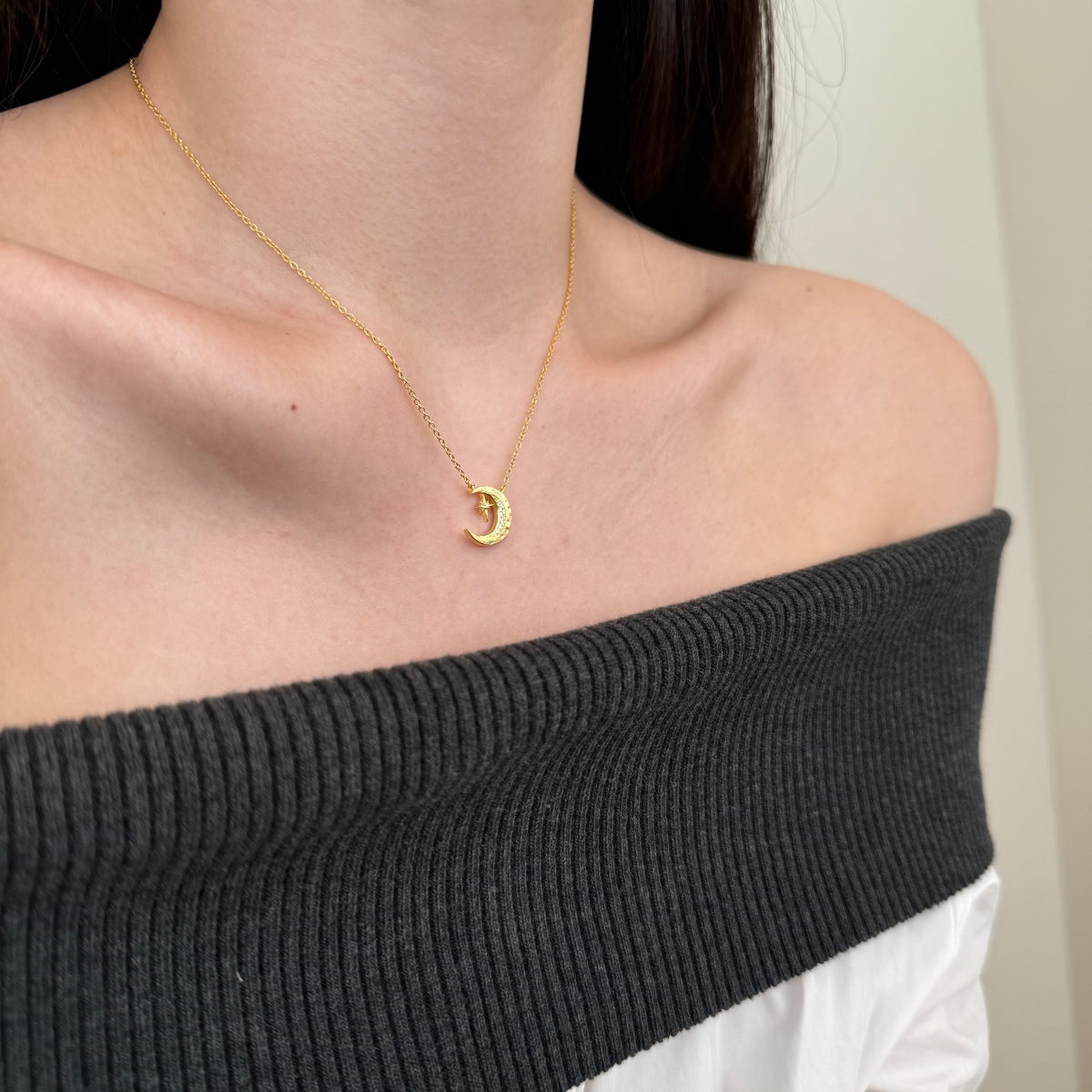 925 silver chain with crescent moon & star pendant - 18K gold-plated