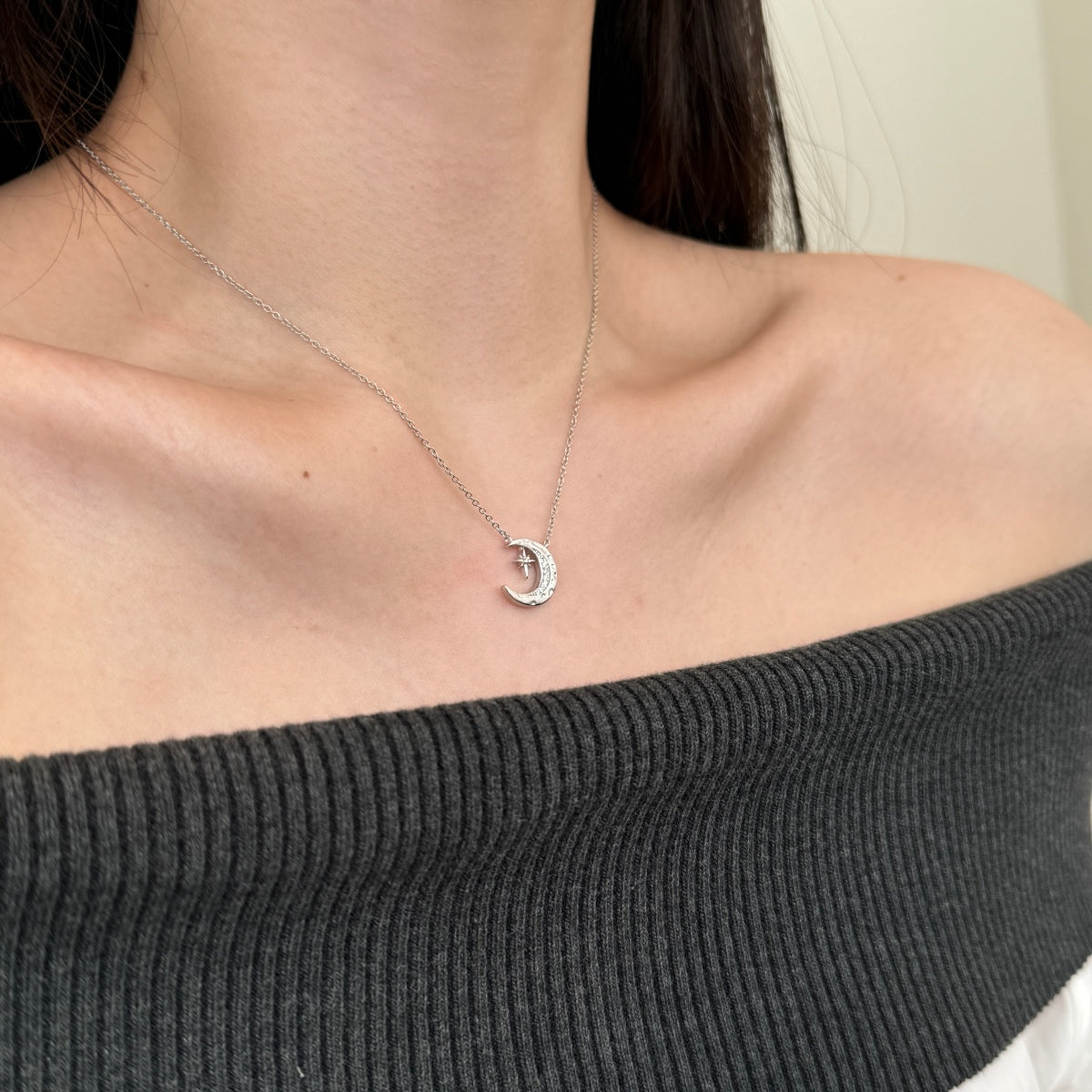 سلسلة فضية عيار 925 مع قلادة هلال ونجمة