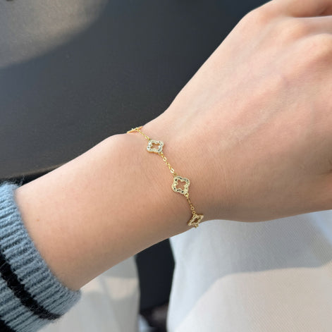 Gold-plated 925 silver bracelet with clover leaf pendants