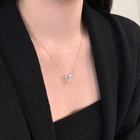 قلادة ثعبان من الفضة 925 - قطعة جذابة وملفتة للنظر