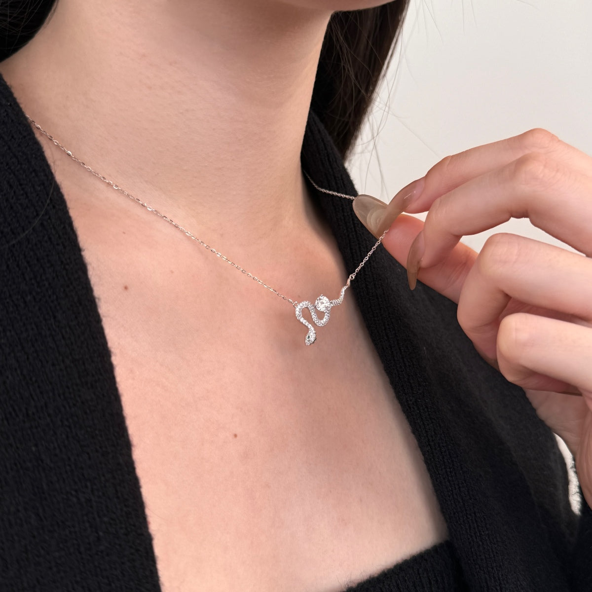 قلادة ثعبان من الفضة 925 - قطعة جذابة وملفتة للنظر