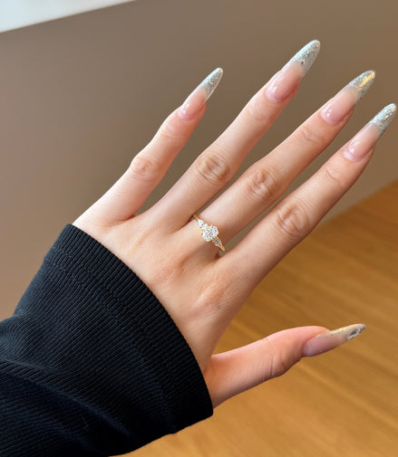 14K gold-plated 925 silver ring with oval zirconia and sparkling accents