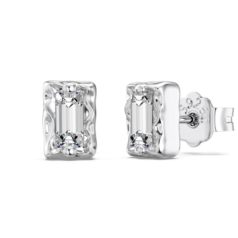 Stud earrings made of 925 silver with rectangular zirconia