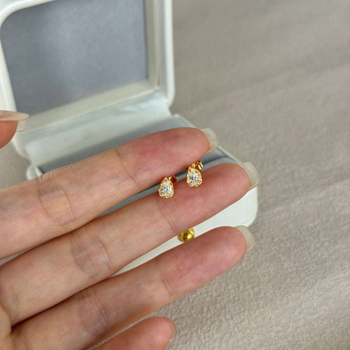 Drop-shaped 925 silver earrings 18K gold-plated and zirconia stone