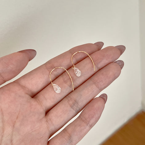 Earrings made of 925 sterling silver gold-plated with oval zirconia stone