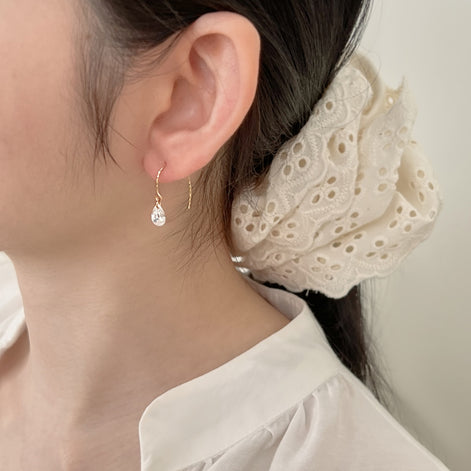 Earrings made of 925 sterling silver gold-plated with oval zirconia stone