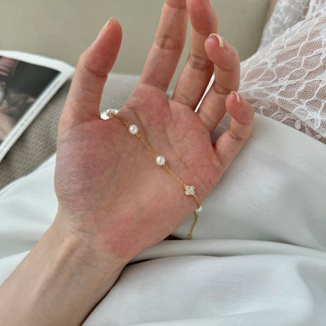 Bracelet 925 silver, 18K gold-plated with pearls &amp; clover pendant with zirconia