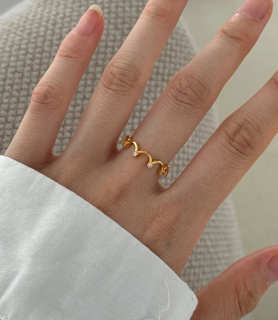 18K gold-plated 925 silver ring in crown design with zirconia