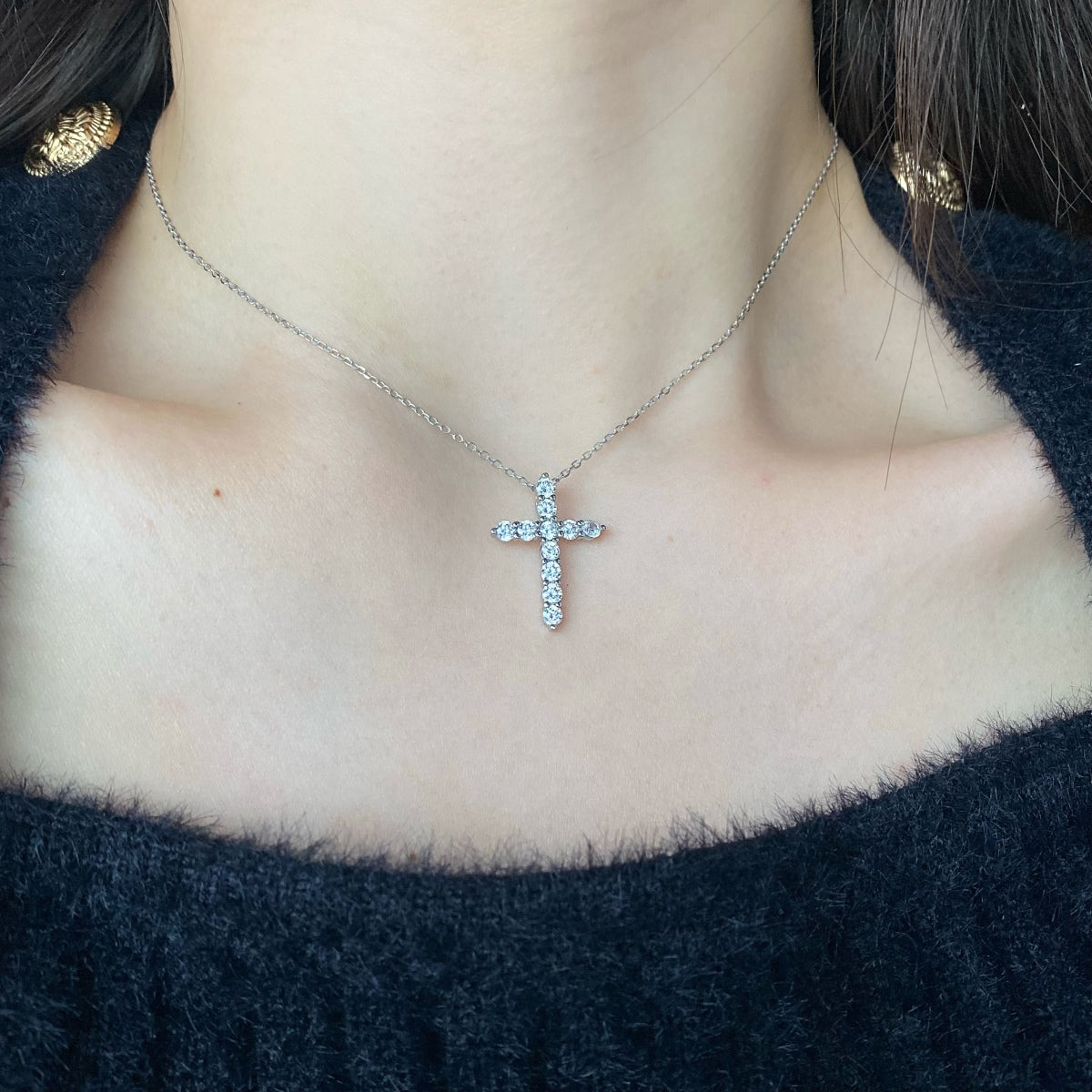 925 Sterling Silver Cross Necklace with Zirconia – Elegance with Meaning