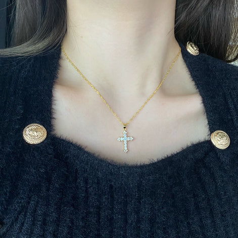 18K gold-plated cross necklace with zirconia