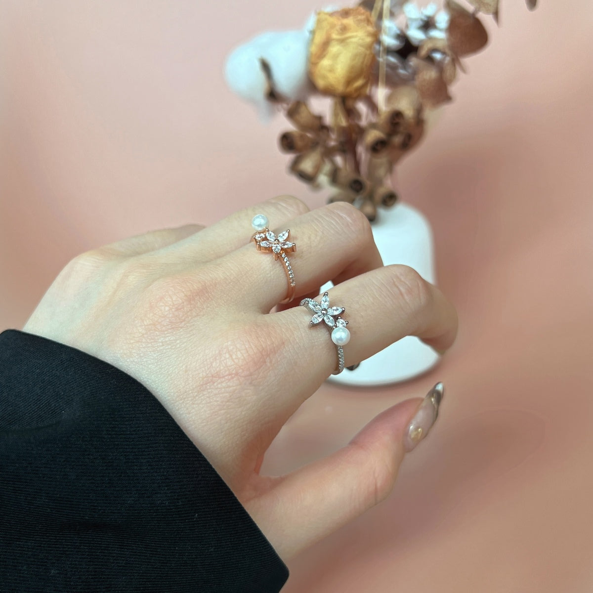Flower ring made of 925 sterling silver with zirconia & pearl