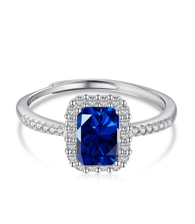 Elegant 925 silver ring with dark blue zirconia and sparkling accents